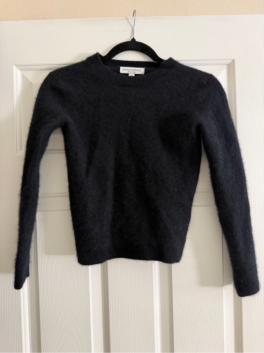 Banana Republic Black Crewneck Fuzzy Knit Sweater